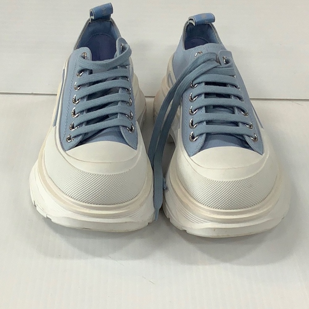 Alexander McQUEEN Tread slick lace up Sneakers